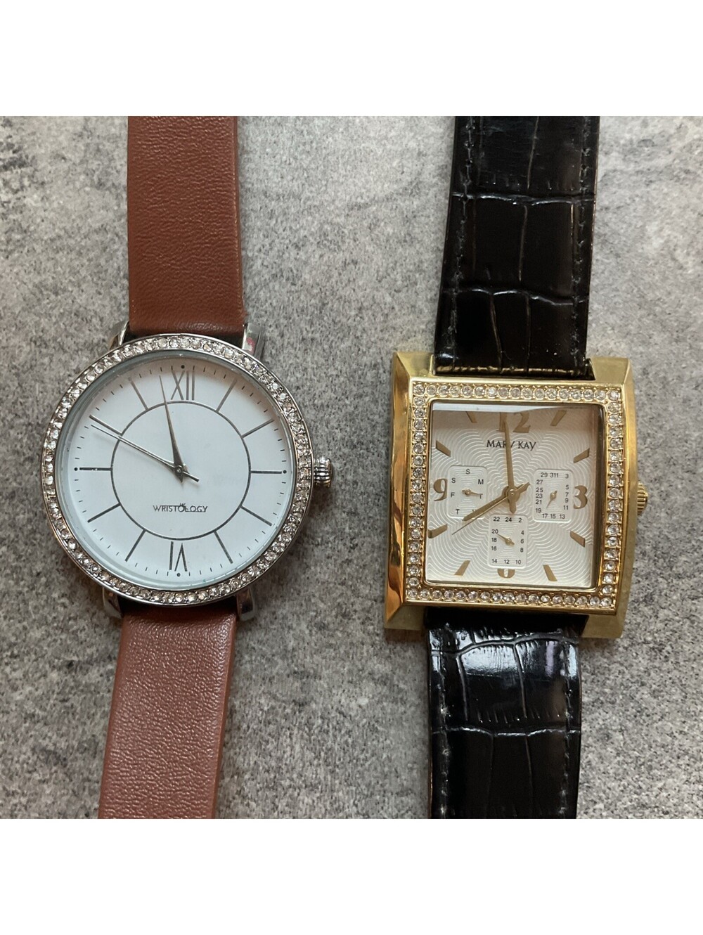 Beautiful Pair Of Vintage Womens Watch Both Watches Run Great & In Nice Shape BP